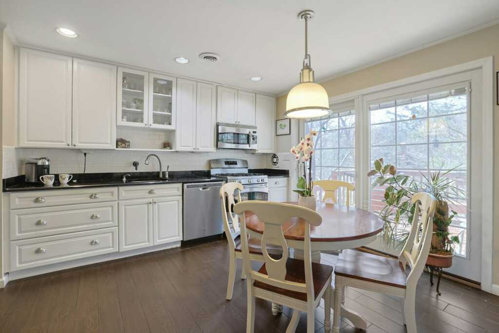 1 Sherwood Ridge Road, Suffern, NY 10901 - Photo 9 of 31