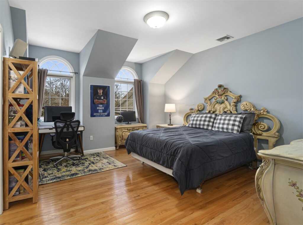8 Wedge Way, Suffern, NY 10901 - Photo 17 of 39