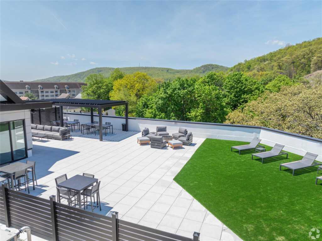 15 Washington Avenue, Unit #306, Suffern, NY 10901 - Photo 14 of 31