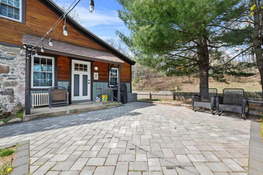 139 Hammond Road, Stony Point, NY 10980 - Photo 5 of 37