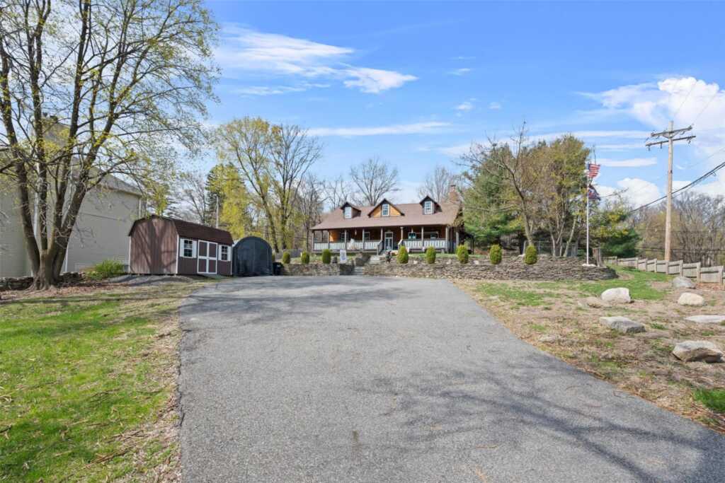139 Hammond Road, Stony Point, NY 10980 - Photo 7 of 37