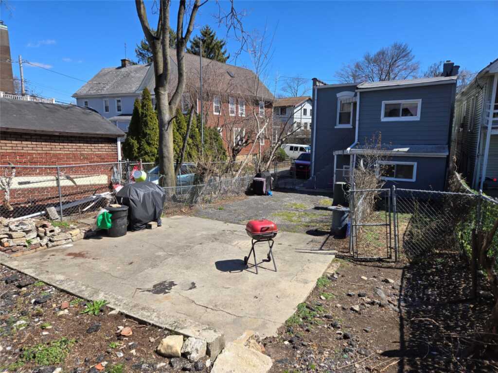 340 Locust Avenue, Rye, NY 10573 - Photo 8 of 31