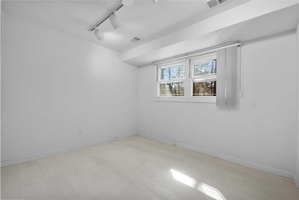 79 Burda Place, New City, NY 10956 - Photo 16 of 44