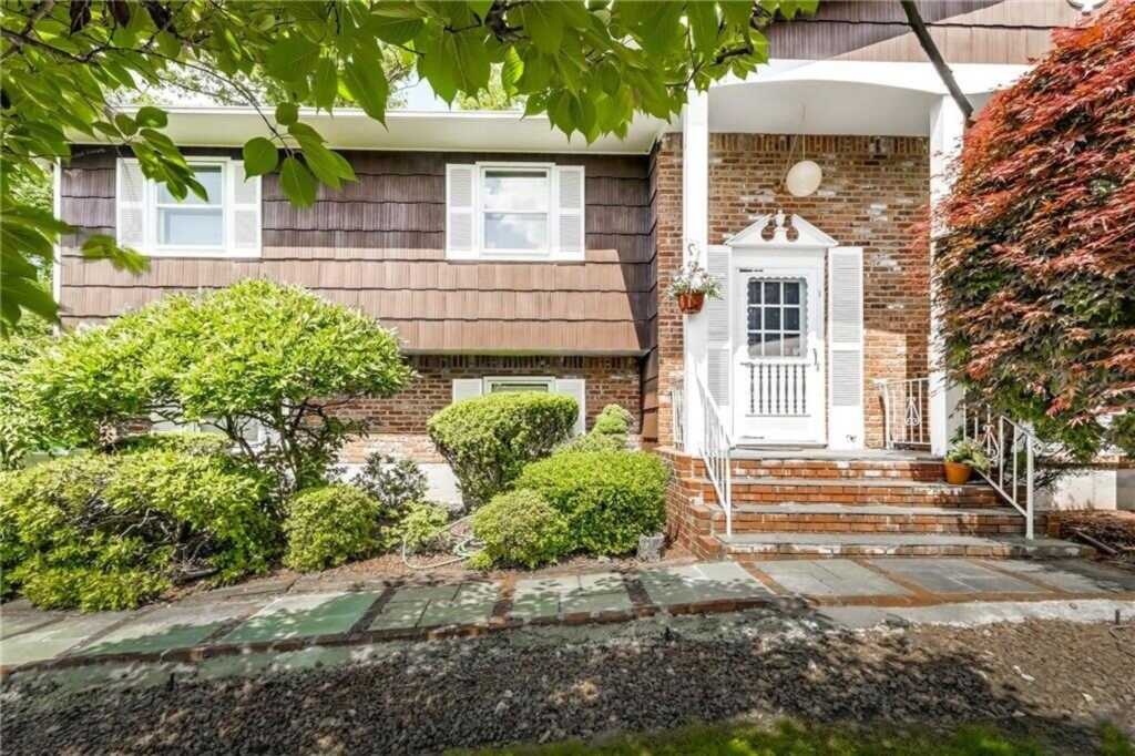 79 Burda Place, New City, NY 10956 - Photo 5 of 44
