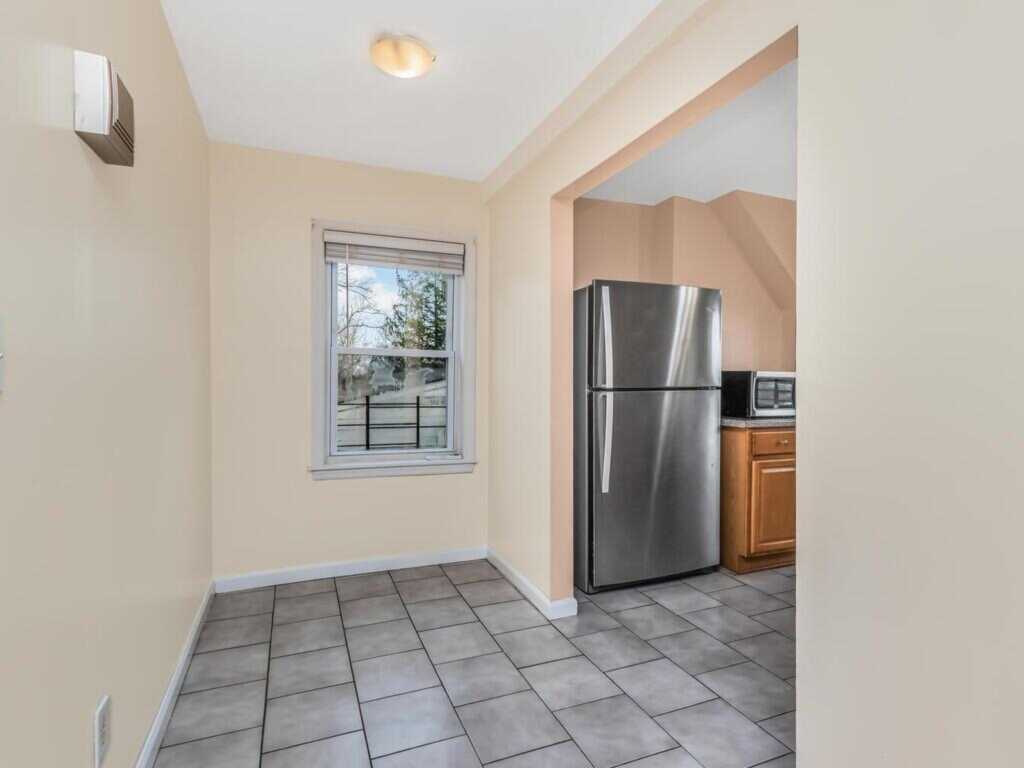 45 Heminway Avenue, Unit #3, New Rochelle, NY 10801 - Photo 10 of 21