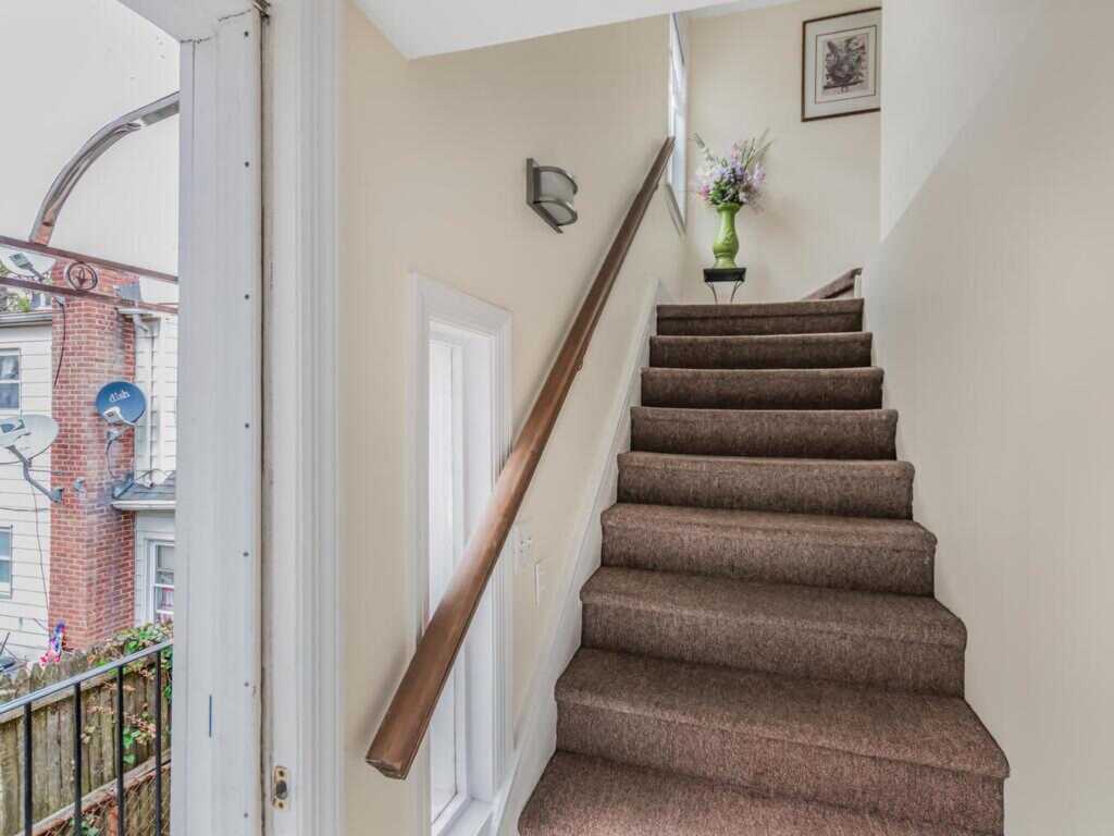 45 Heminway Avenue, Unit #3, New Rochelle, NY 10801 - Photo 3 of 21