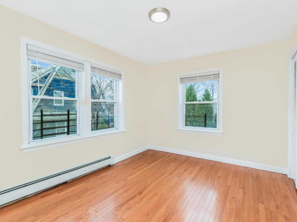 45 Heminway Avenue, Unit #3, New Rochelle, NY 10801 - Photo 4 of 21