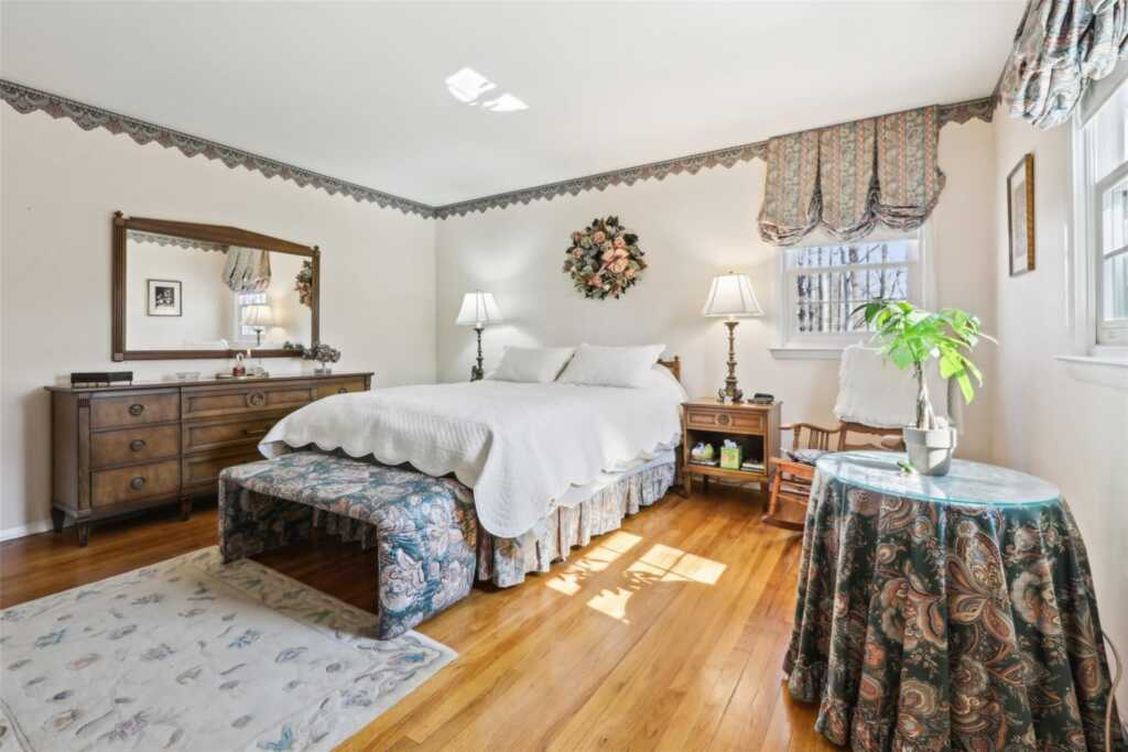 359 Central Avenue, Pearl River, NY 10965 - Photo 13 of 29