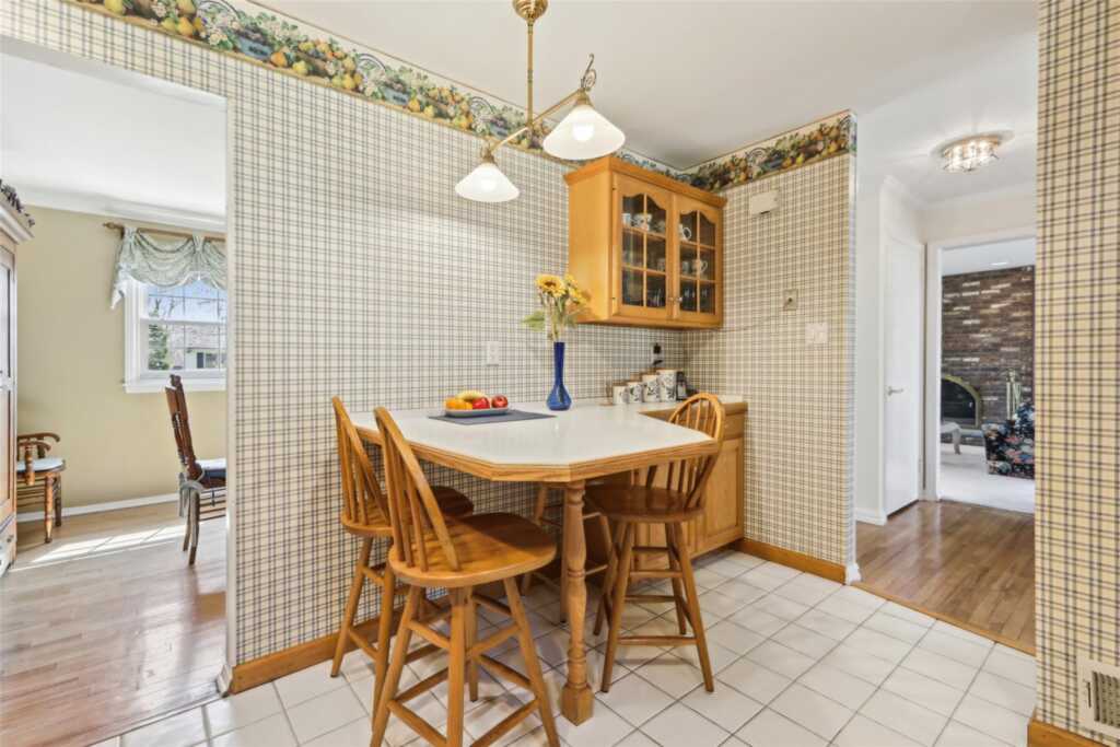 359 Central Avenue, Pearl River, NY 10965 - Photo 8 of 29