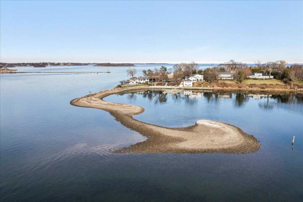 6 North Island, Rye, NY 10580 - Photo 5 of 34