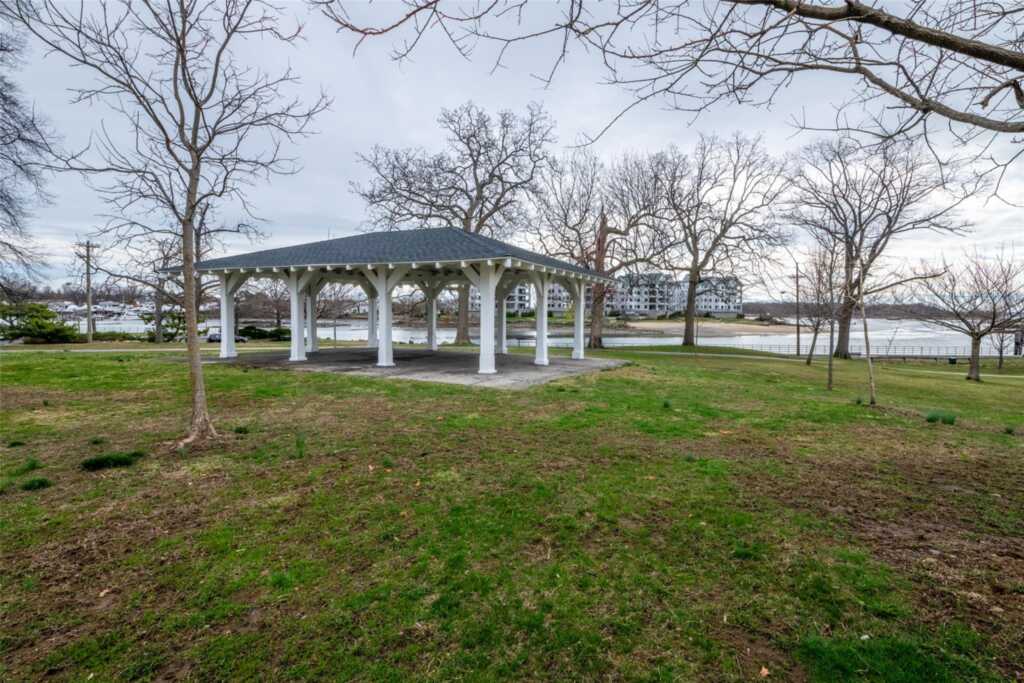 3 Harbor Lane, Unit #2A, New Rochelle, NY 10805 - Photo 14 of 15