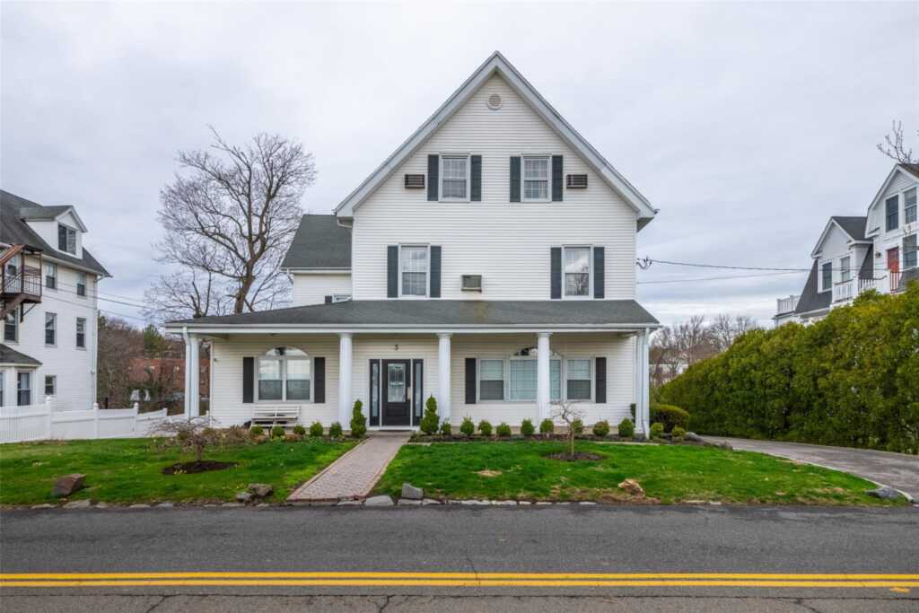 3 Harbor Lane, Unit #3B, New Rochelle, NY 10805