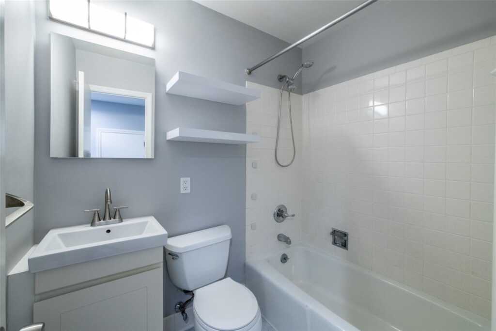 3 Harbor Lane, Unit #3B, New Rochelle, NY 10805 - Photo 14 of 17