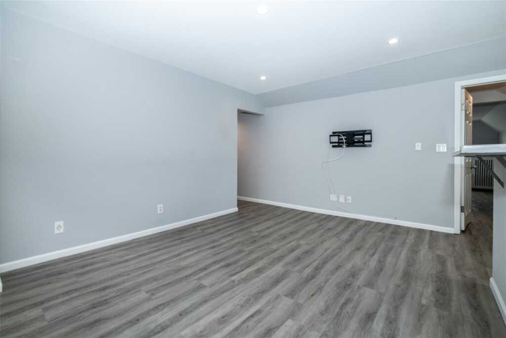 3 Harbor Lane, Unit #3B, New Rochelle, NY 10805 - Photo 7 of 17