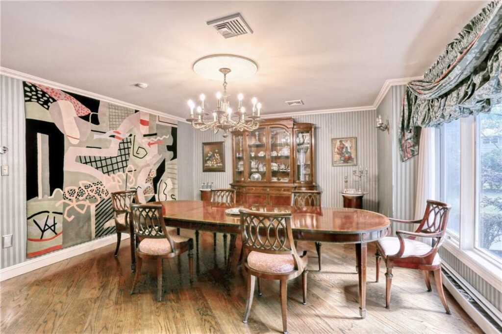 4 Misty Lane, Suffern, NY 10901 - Photo 8 of 36