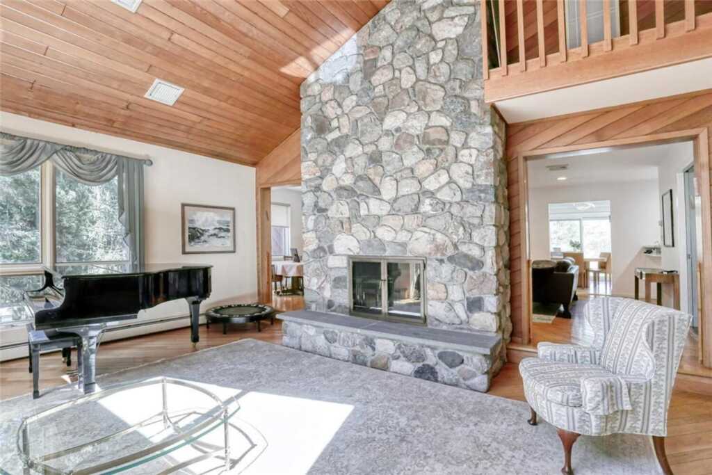 4 Misty Lane, Suffern, NY 10901 - Photo 9 of 36