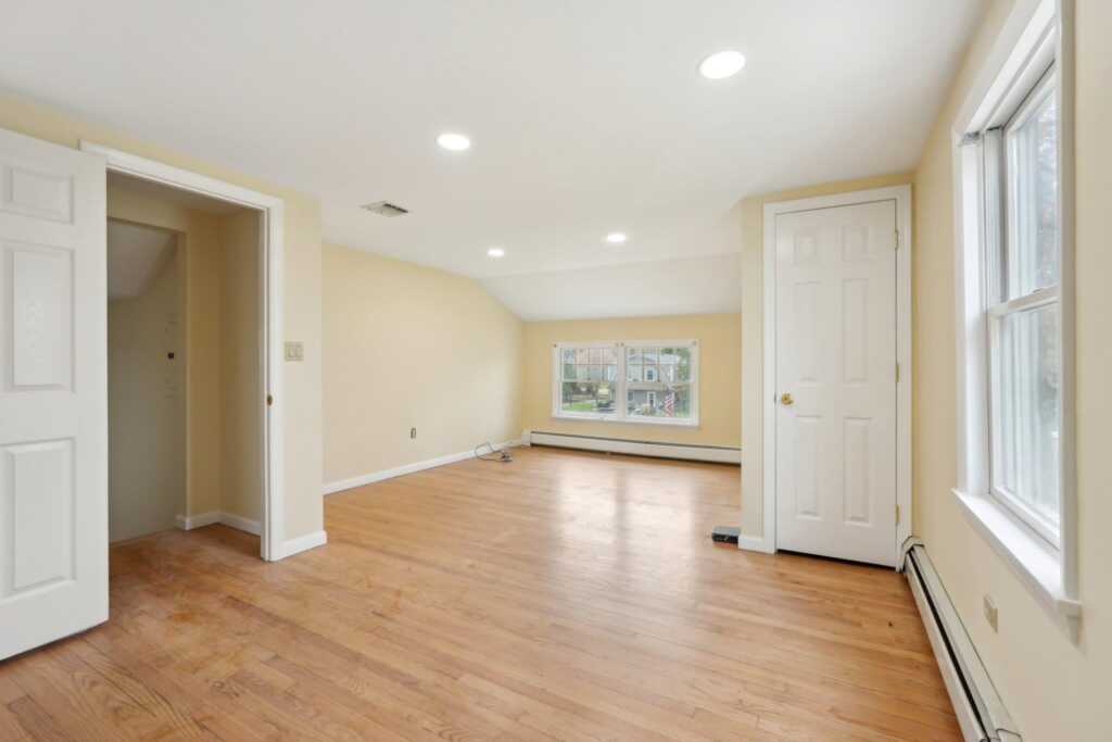 278 Ehrhardt Road, Pearl River, NY 10965 - Photo 19 of 37