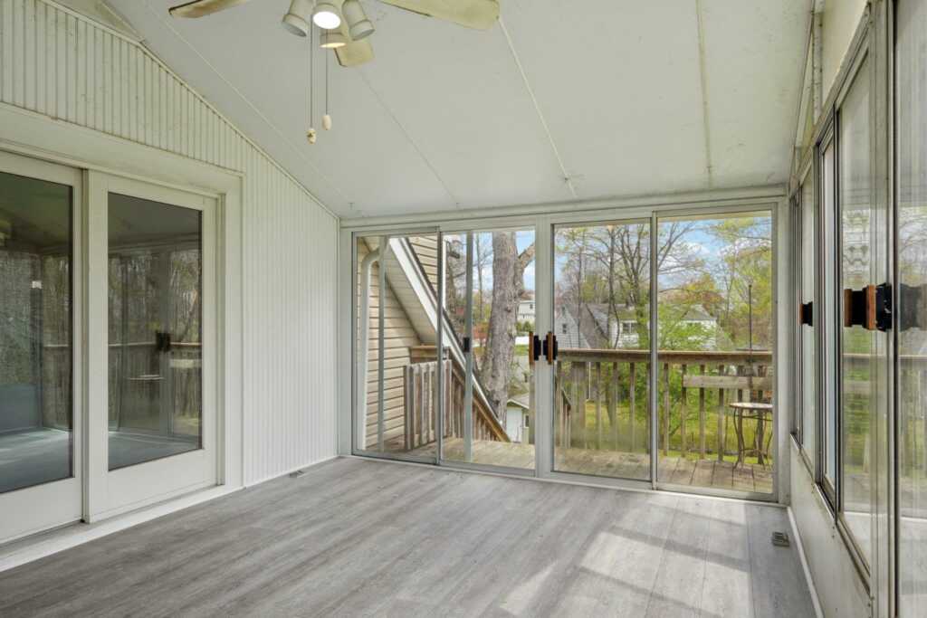 278 Ehrhardt Road, Pearl River, NY 10965 - Photo 6 of 37