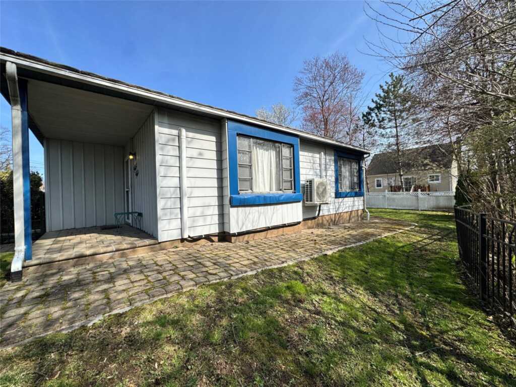 44 Brightwood Avenue, Pearl River, NY 10965 - Photo 13 of 18