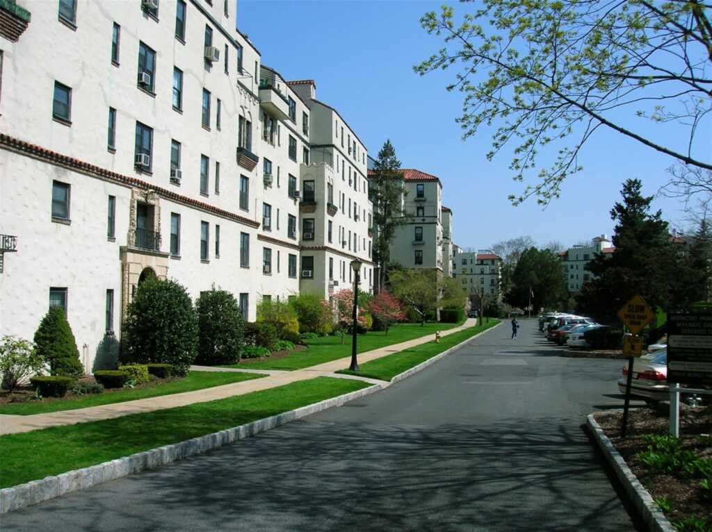 1273 North Avenue, Unit #Entrance 4, 5BC, New Rochelle, NY 10804