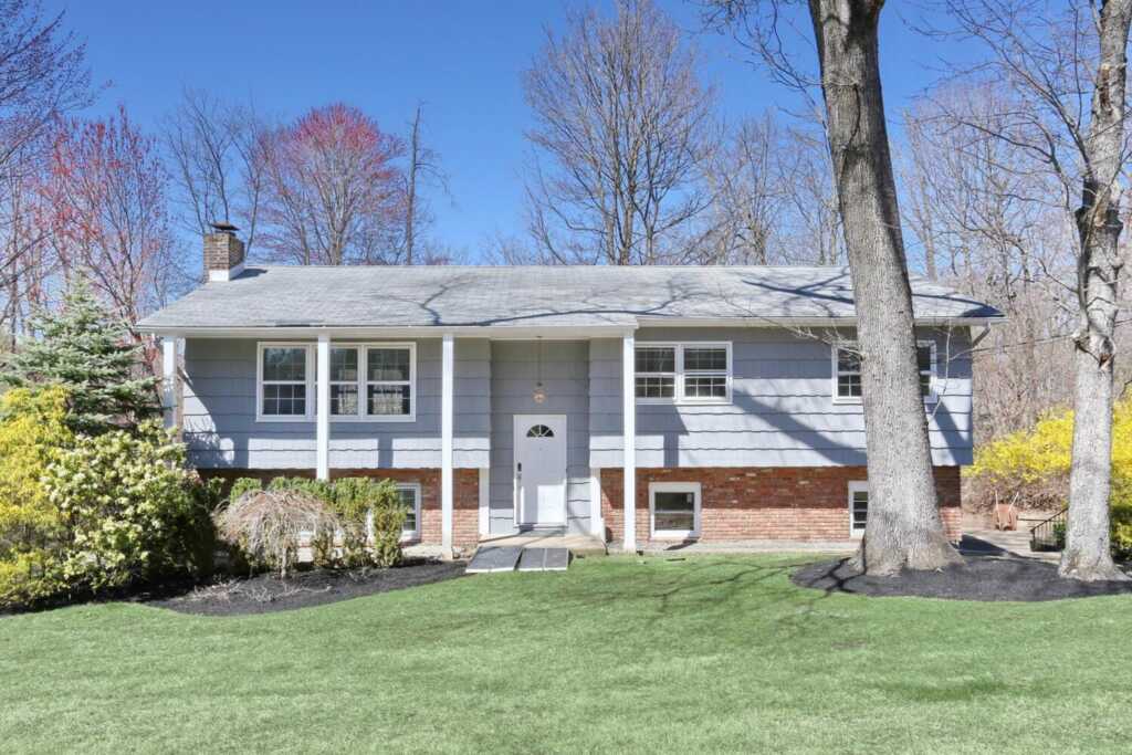 21 Buena Vista Road, Suffern, NY 10901