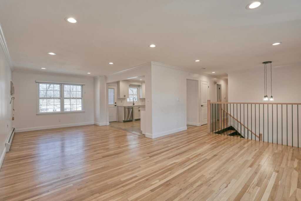 21 Buena Vista Road, Suffern, NY 10901 - Photo 7 of 35