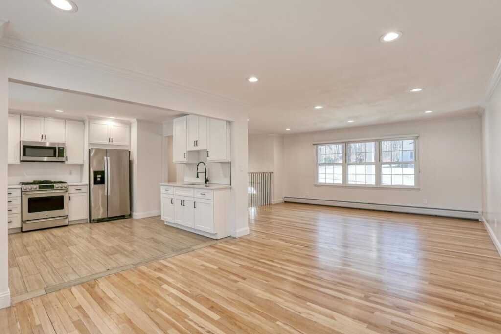 21 Buena Vista Road, Suffern, NY 10901 - Photo 8 of 35