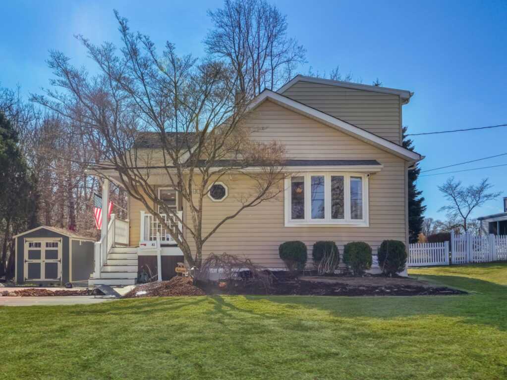 41 Hall, New City, NY 10956 - Photo 2 of 25