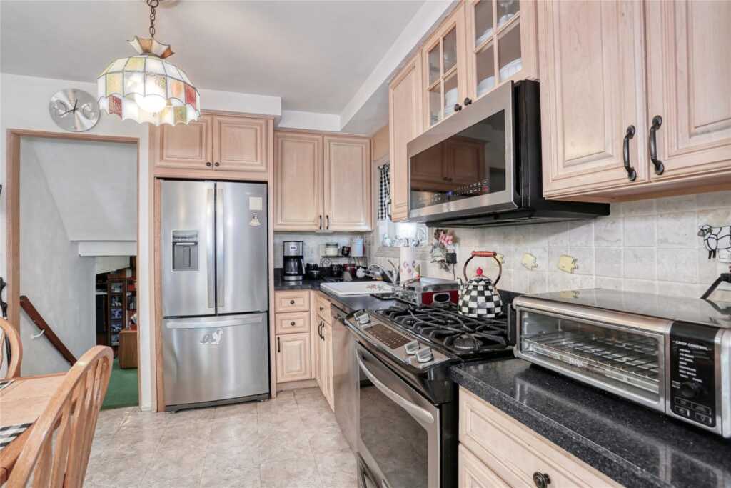 60 Lyncrest Avenue, New City, NY 10956 - Photo 8 of 20
