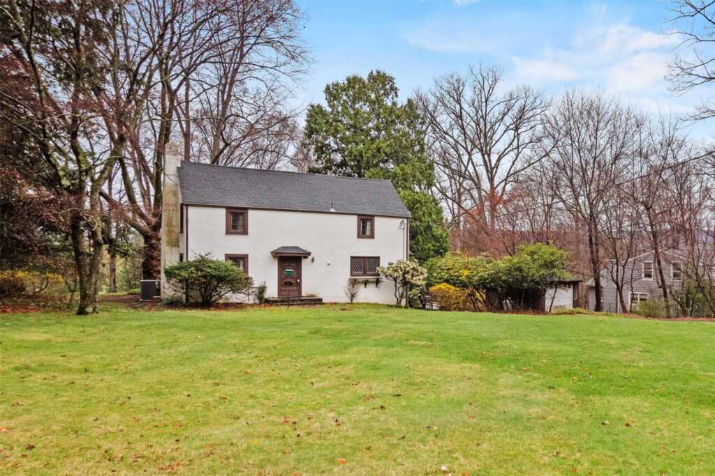 205 Spook Rock Road, Suffern, NY 10901 - Photo 2 of 43