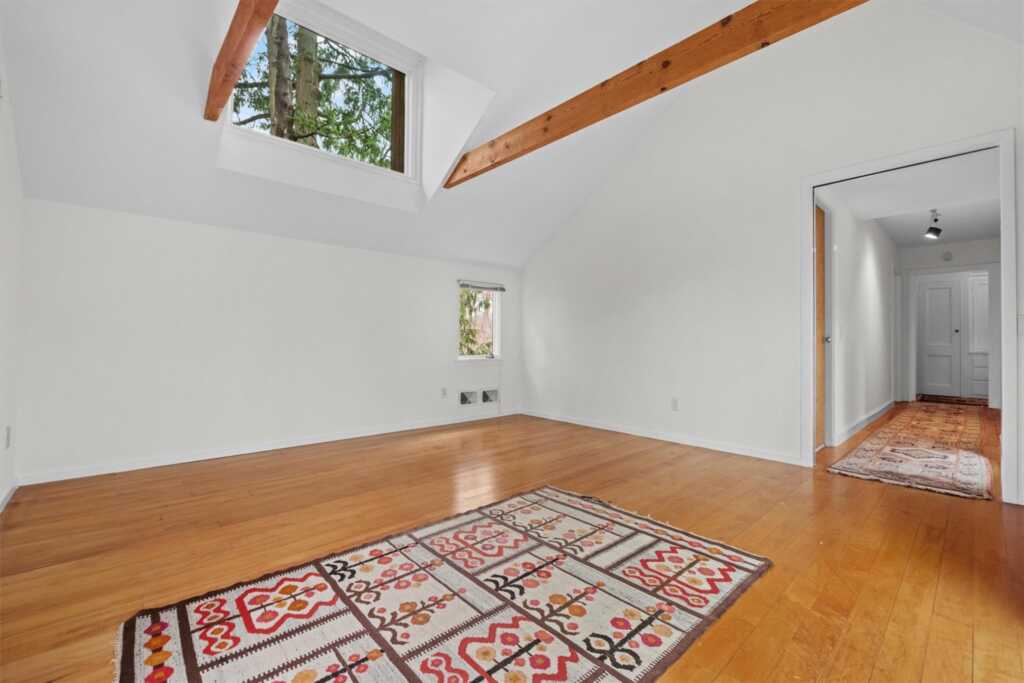205 Spook Rock Road, Suffern, NY 10901 - Photo 20 of 43