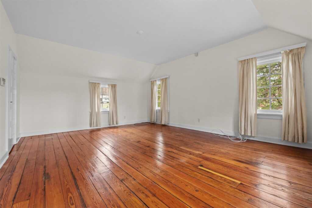 205 Spook Rock Road, Suffern, NY 10901 - Photo 27 of 43