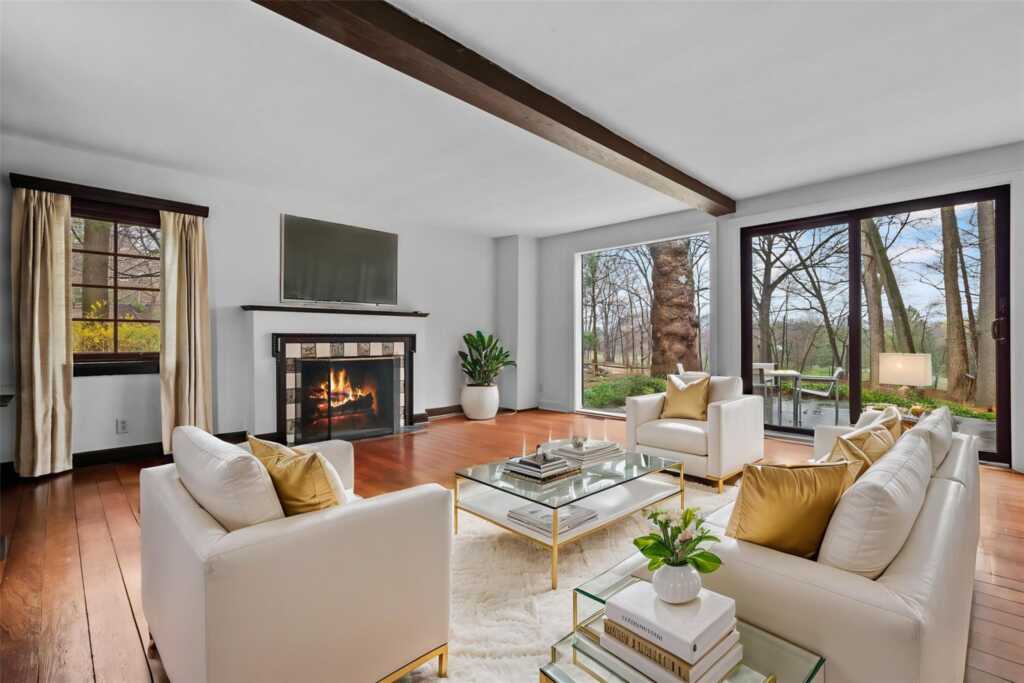 205 Spook Rock Road, Suffern, NY 10901 - Photo 4 of 43