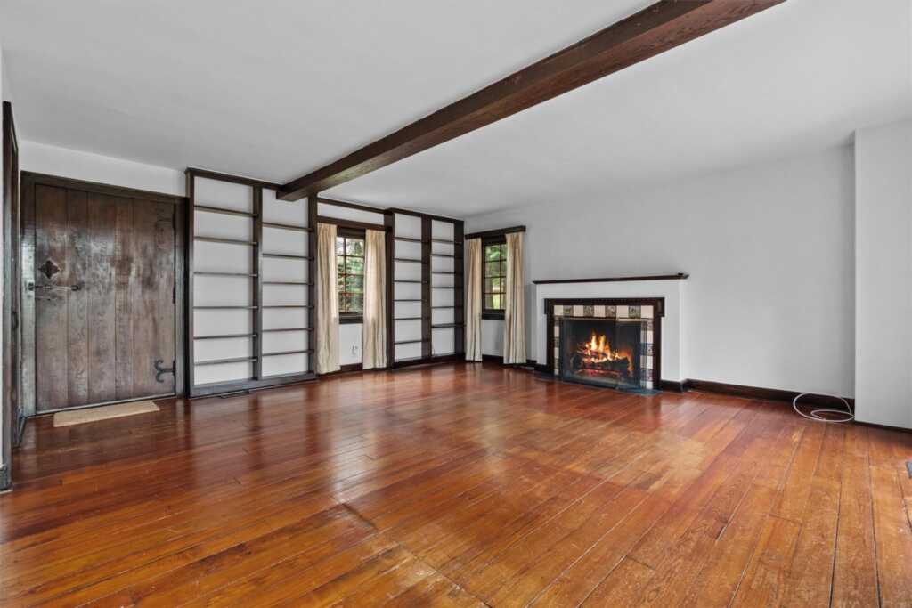 205 Spook Rock Road, Suffern, NY 10901 - Photo 6 of 43