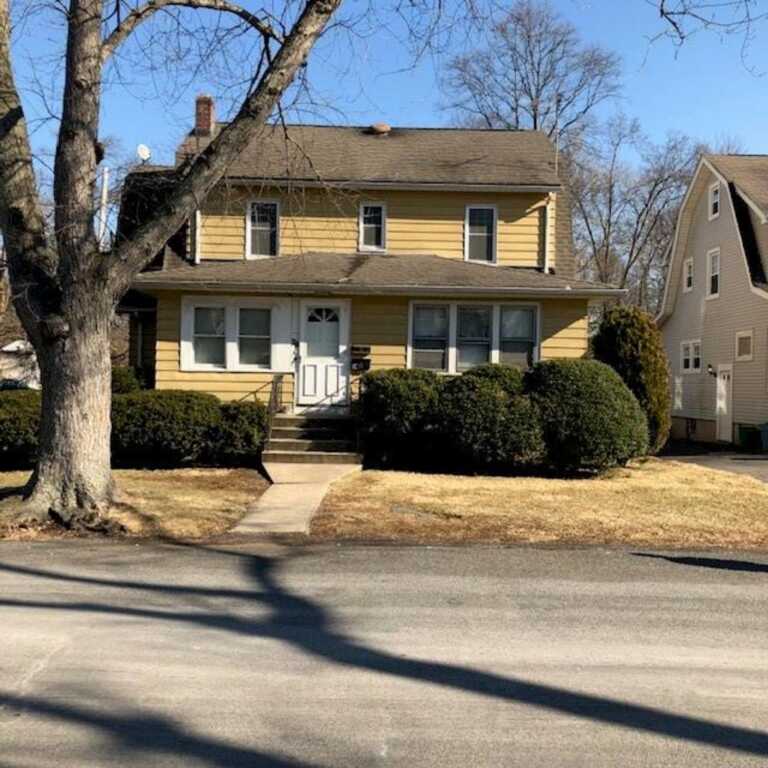 62 Roosevelt Street, Pearl River, NY 10965