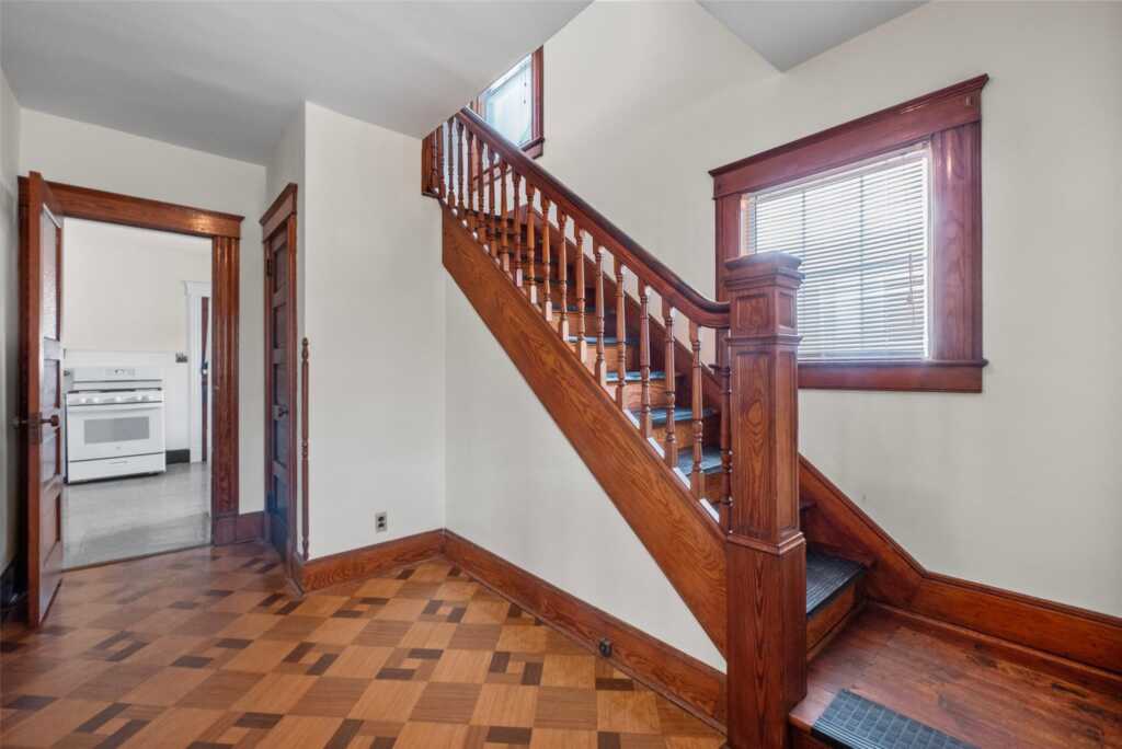 47 Prairie Avenue, Suffern, NY 10901 - Photo 6 of 29