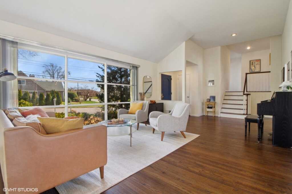 24 Windsor Oval, New Rochelle, NY 10805 - Photo 14 of 35