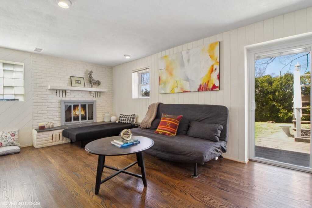 24 Windsor Oval, New Rochelle, NY 10805 - Photo 20 of 35