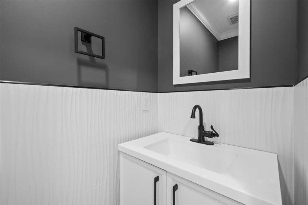 377 Jeffrey Place, Valley Cottage, NY 10989 - Photo 26 of 41