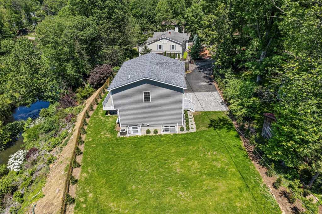 377 Jeffrey Place, Valley Cottage, NY 10989 - Photo 33 of 41