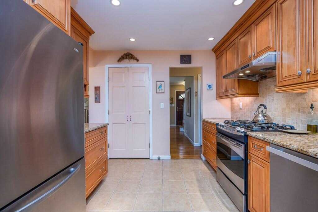 3 Orchard Avenue, New City, NY 10956 - Photo 9 of 48
