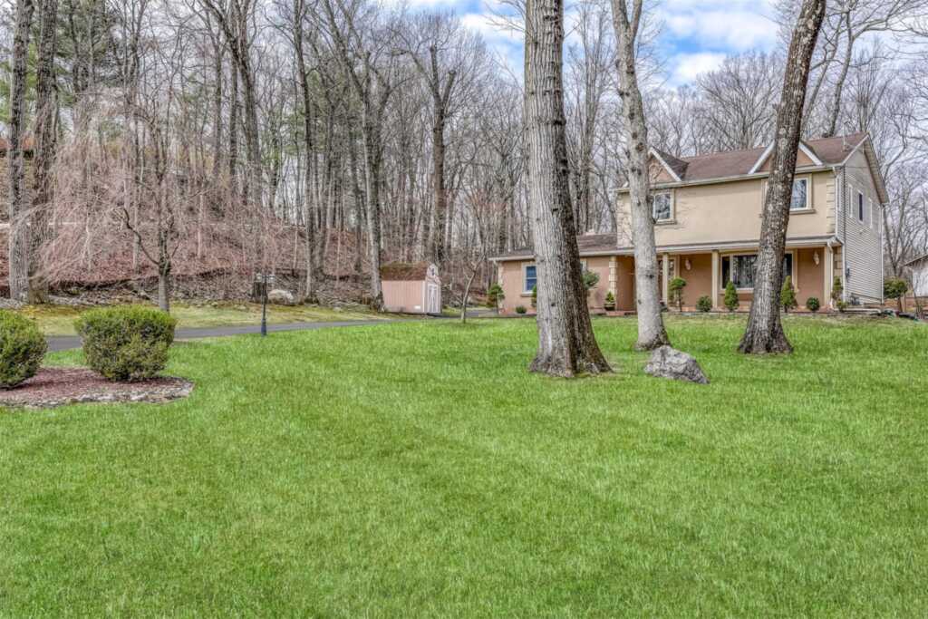 5 Reeder Place, Suffern, NY 10901 - Photo 3 of 22