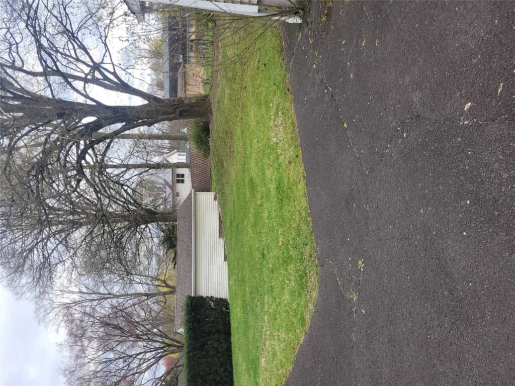 15 Loran Court, Nanuet, NY 10954 - Photo 9 of 10