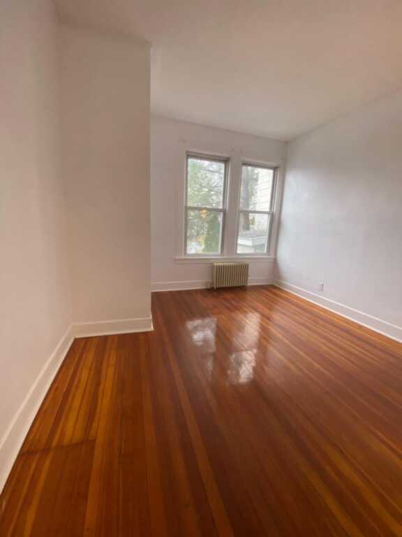 161 Kensico Avenue, White Plains, NY 10604 - Photo 11 of 27