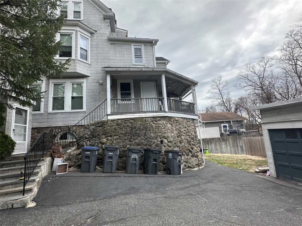 161 Kensico Avenue, White Plains, NY 10604 - Photo 2 of 27