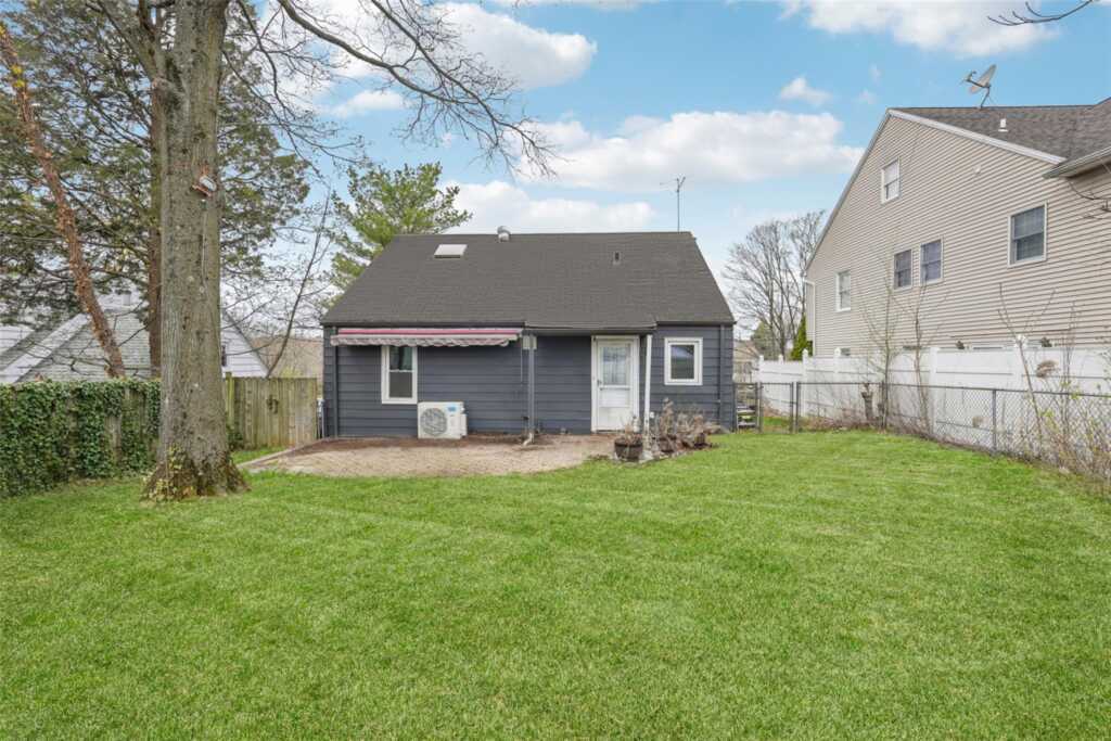 12 Highview Avenue, Rye, NY 10573 - Photo 3 of 19
