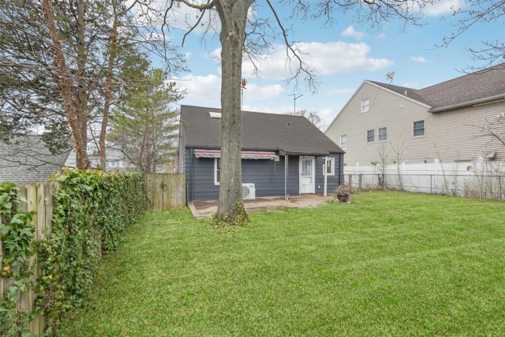 12 Highview Avenue, Rye, NY 10573 - Photo 4 of 19