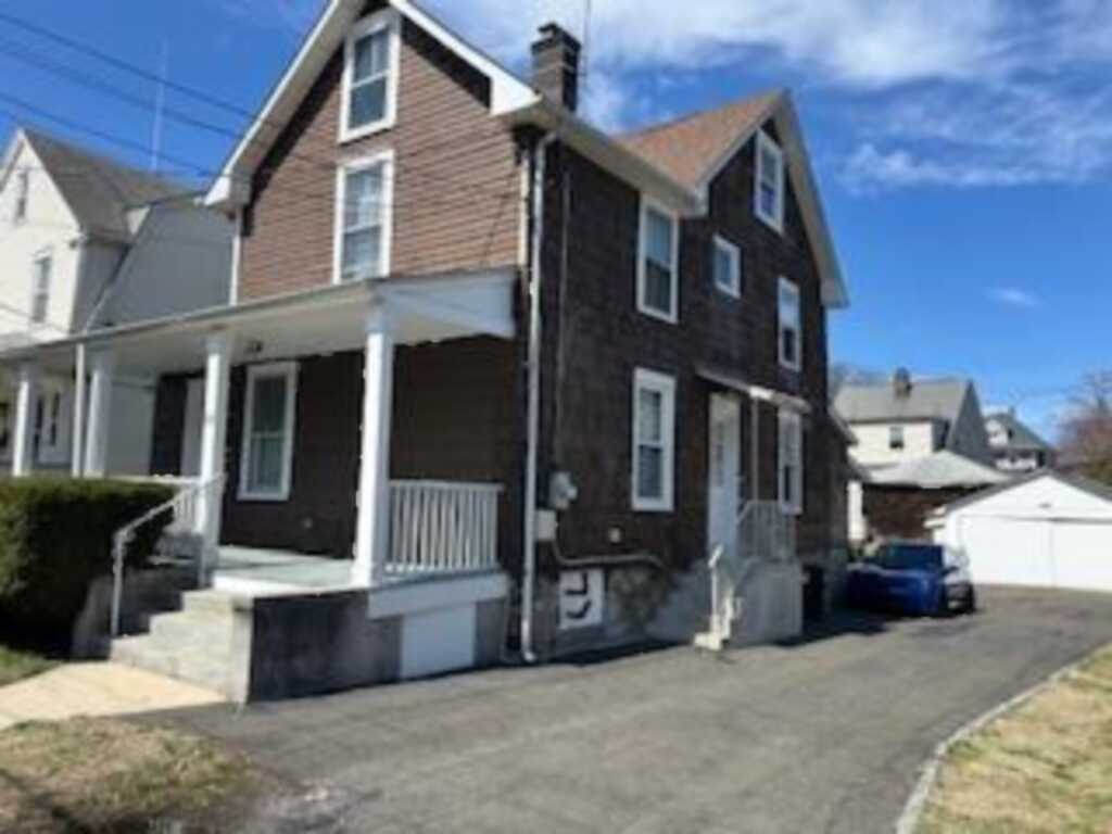 30 Treno Street, New Rochelle, NY 10801 - Photo 3 of 12