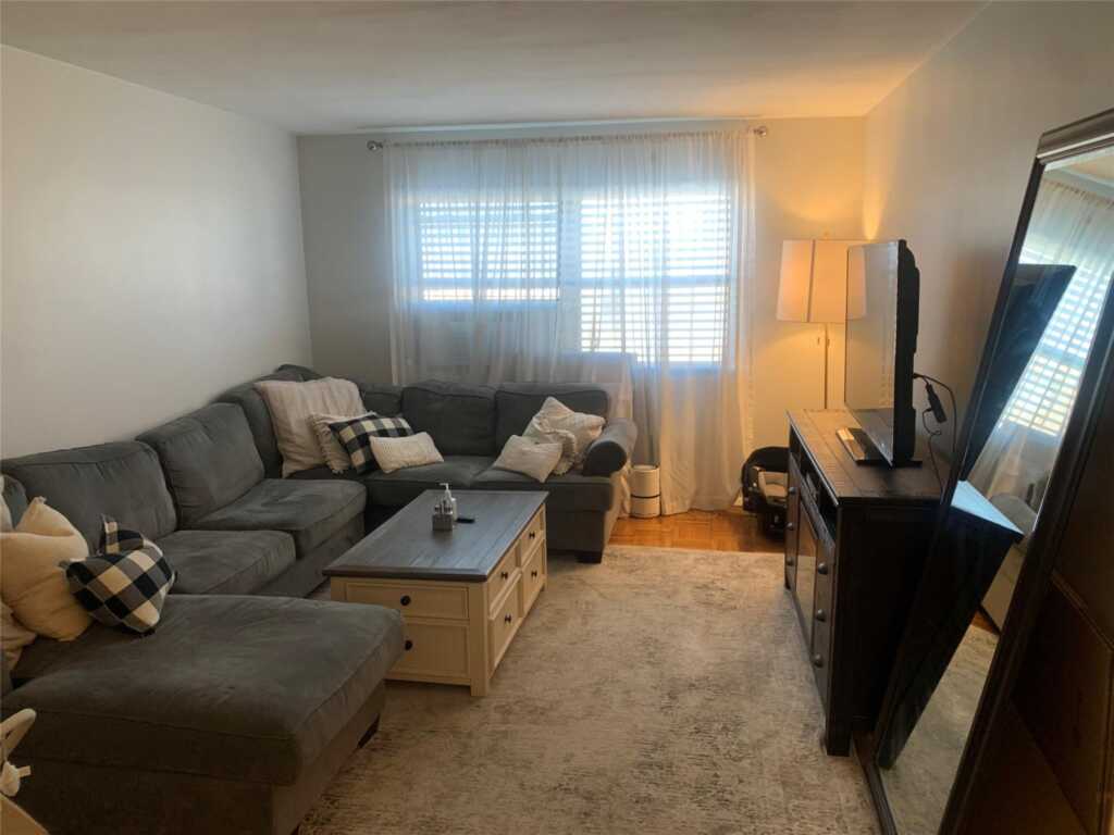 20 Shady Glen Court, Unit #3A, New Rochelle, NY 10805 - Photo 11 of 13