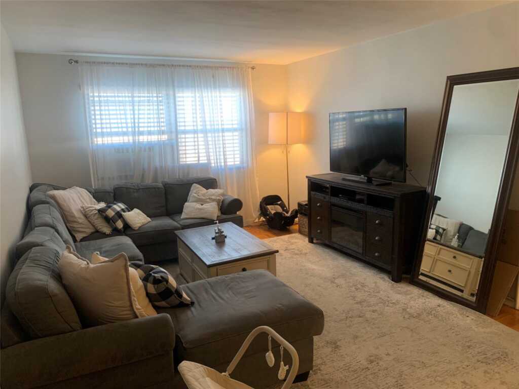 20 Shady Glen Court, Unit #3A, New Rochelle, NY 10805 - Photo 12 of 13